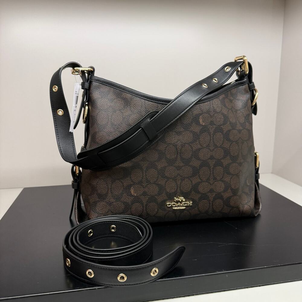 New‼️Coach Laurel Shoulder Bag With Buckles In Signature Canvas CFP16